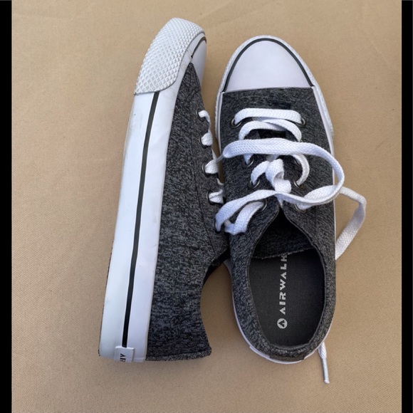 Airwalk Mens Size 8.5 Canvas Skateboard Shoes Gray - Picture 7 of 12